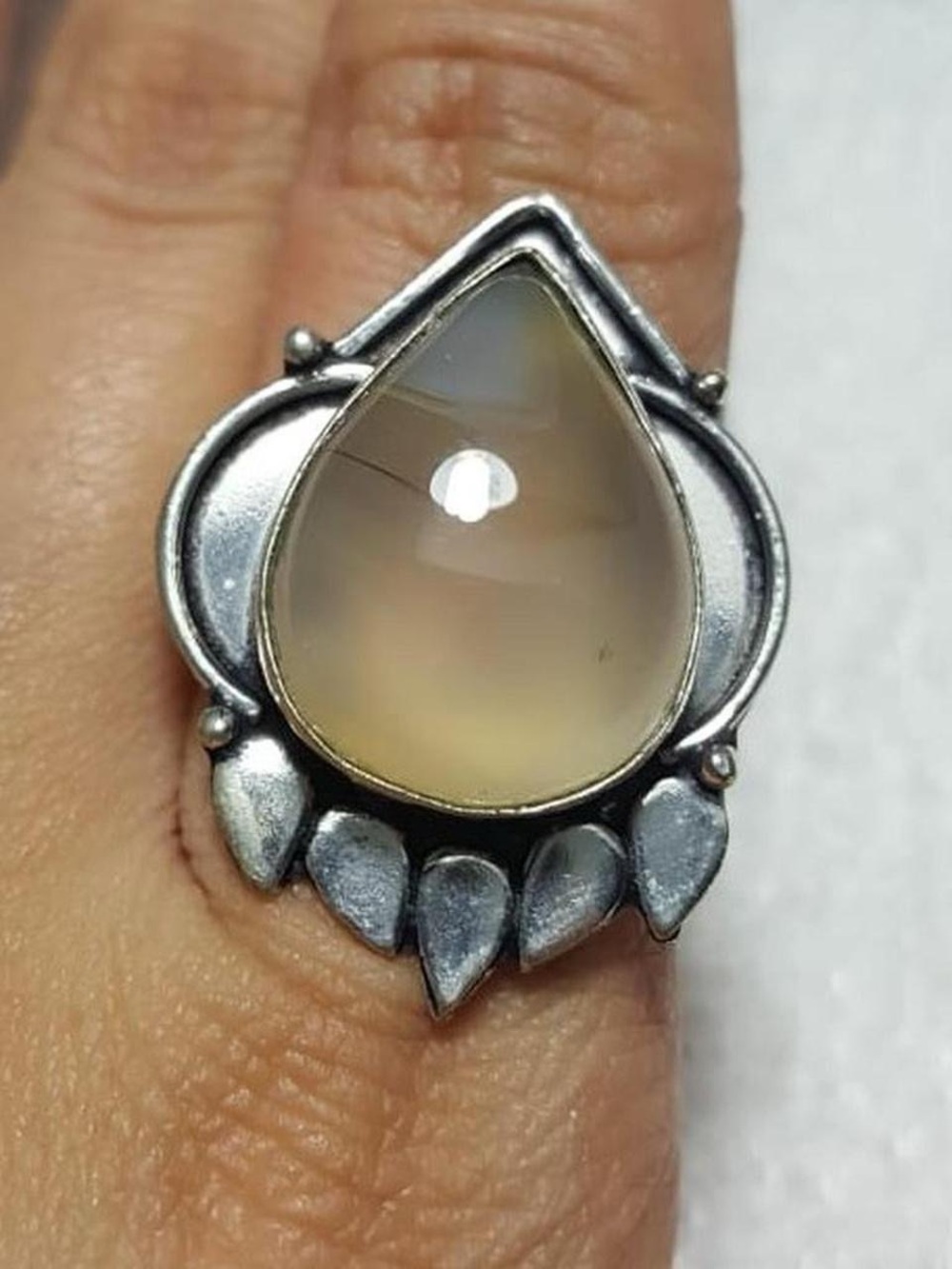 925 Silver Teardrop Banded Agate Ring in Cream